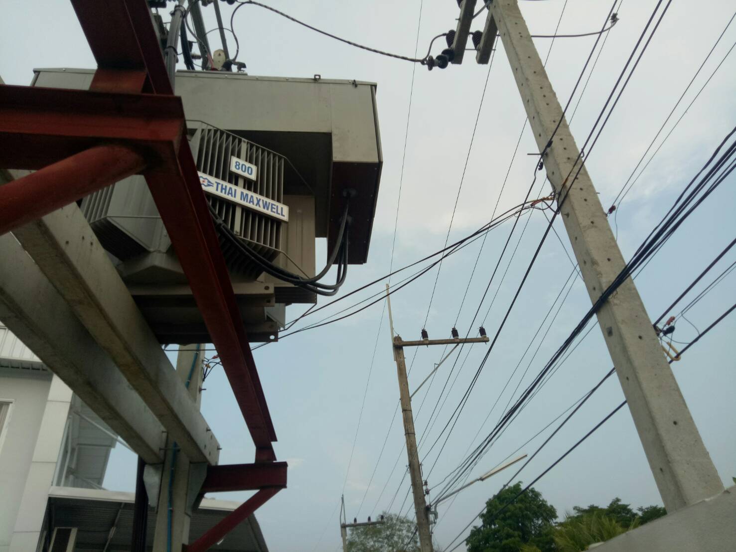 จุดต่อสายไฟฟ้าภายในระบบหม้อแปลง